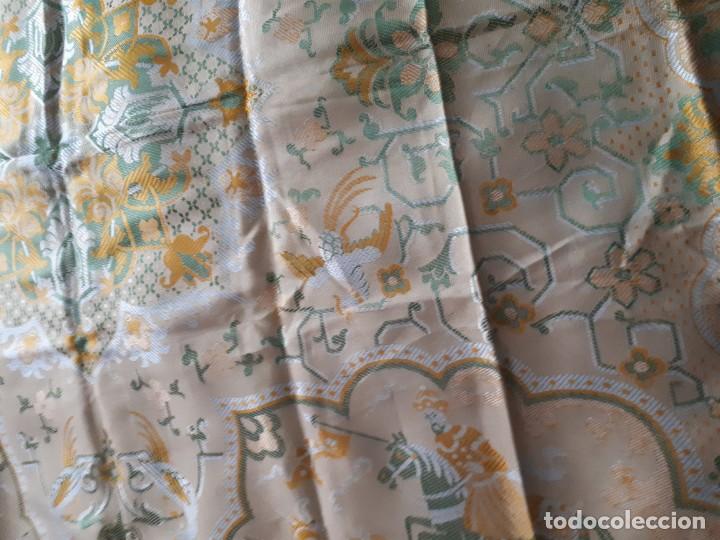 Antig&uuml;edades: Colcha antigua damasco asedada - Foto 6