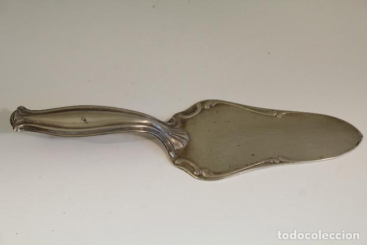Antig&uuml;edades: pala de servir plateada - Foto 1