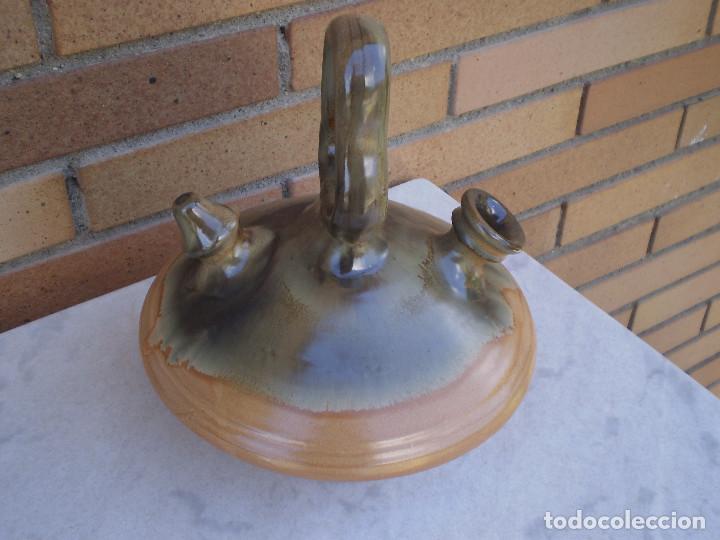 Antig&uuml;edades: piqueres botijo - Foto 2
