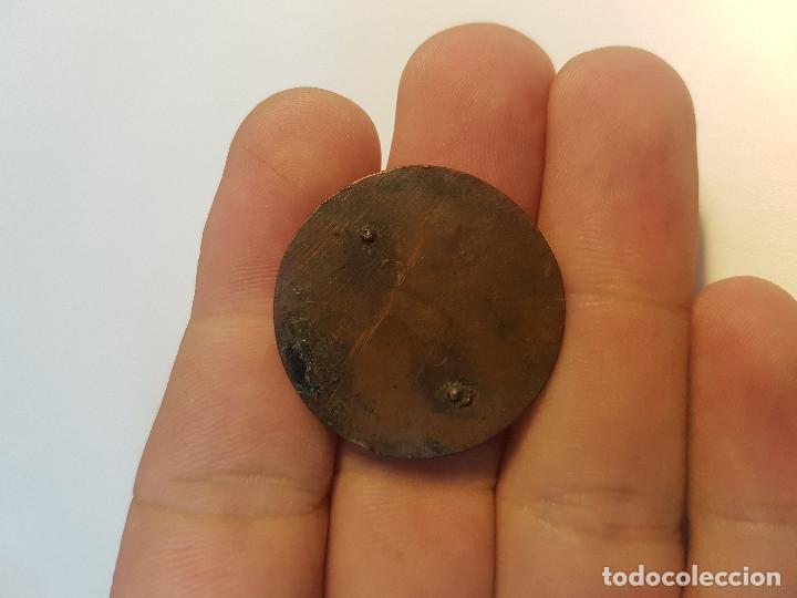 Antig&uuml;edades: MEDALLA RELIGIOSA ANTIGUA DE BRONCE - Foto 2