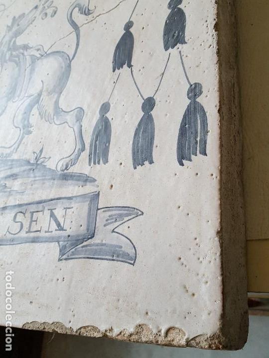 Antig&uuml;edades: Placa de cer&aacute;mica. - Foto 3