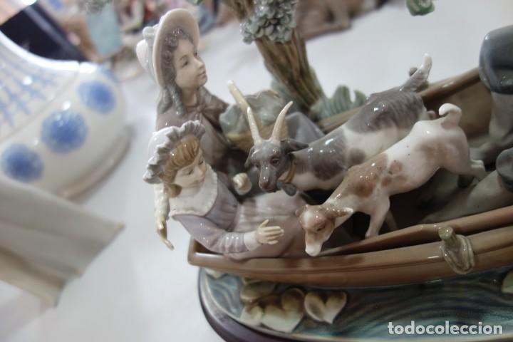 Antig&uuml;edades: Cruzando el r&iacute;o, LLADRO en perfecto estado - Foto 2