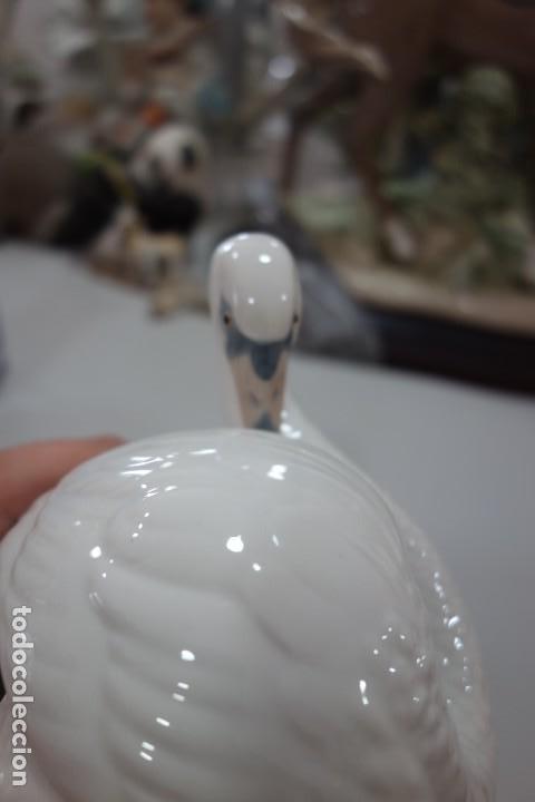 Antig&uuml;edades: Cisne cascabel de lladro , - Foto 3