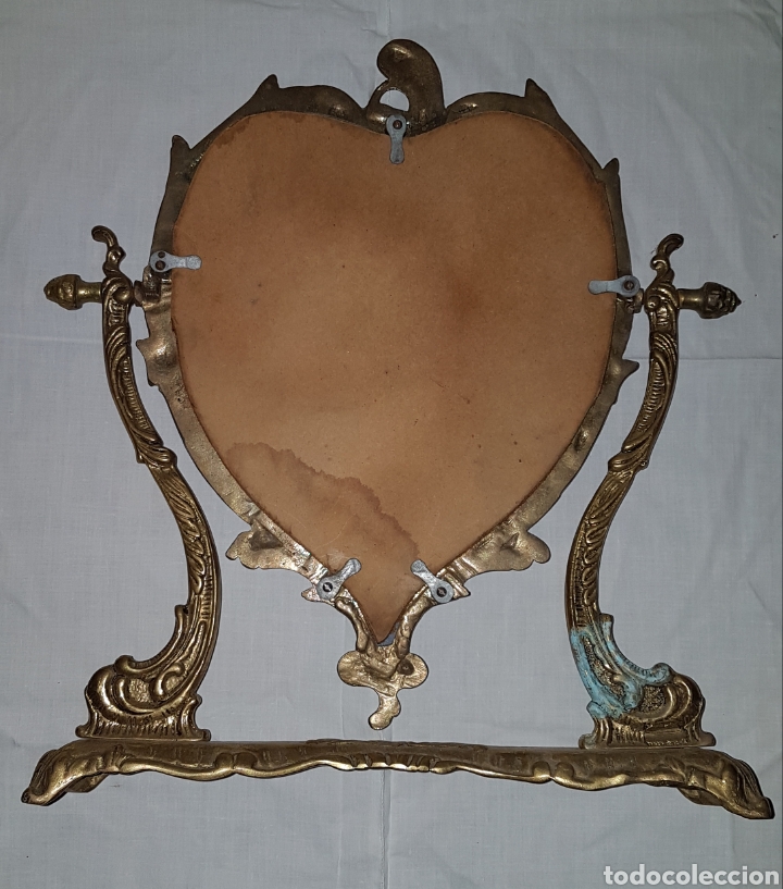 Antig&uuml;edades: Espejo bronce tocador forma corazon - Foto 2