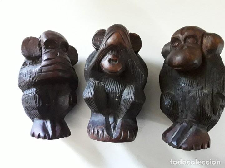 Antiquit&eacute;s: Los tres monos de la sabidur&iacute;a en madera noble, tallados a mano. Peso de los tres: 870 gr aprox