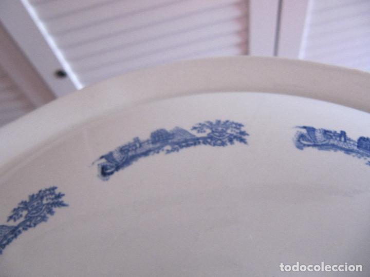 Antig&uuml;edades: ANTIGUA SOPERA DE LOZA REAL - Foto 3