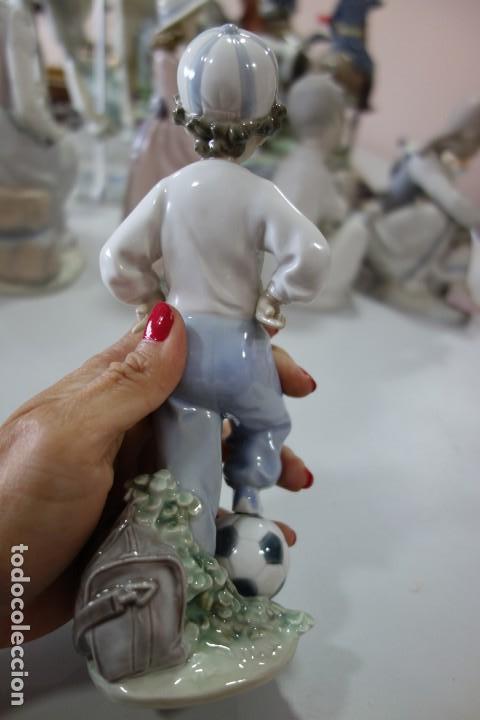 Antig&uuml;edades: Futbolista de LLADRO - Foto 3