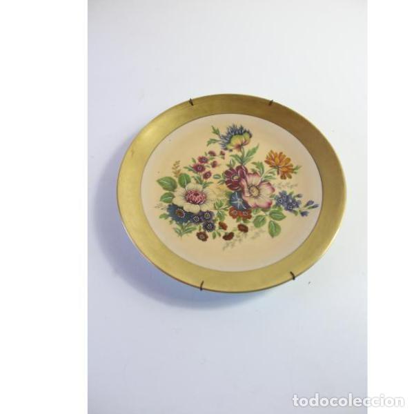 Antig&uuml;edades: Antiguo plato de porcelana - Foto 2