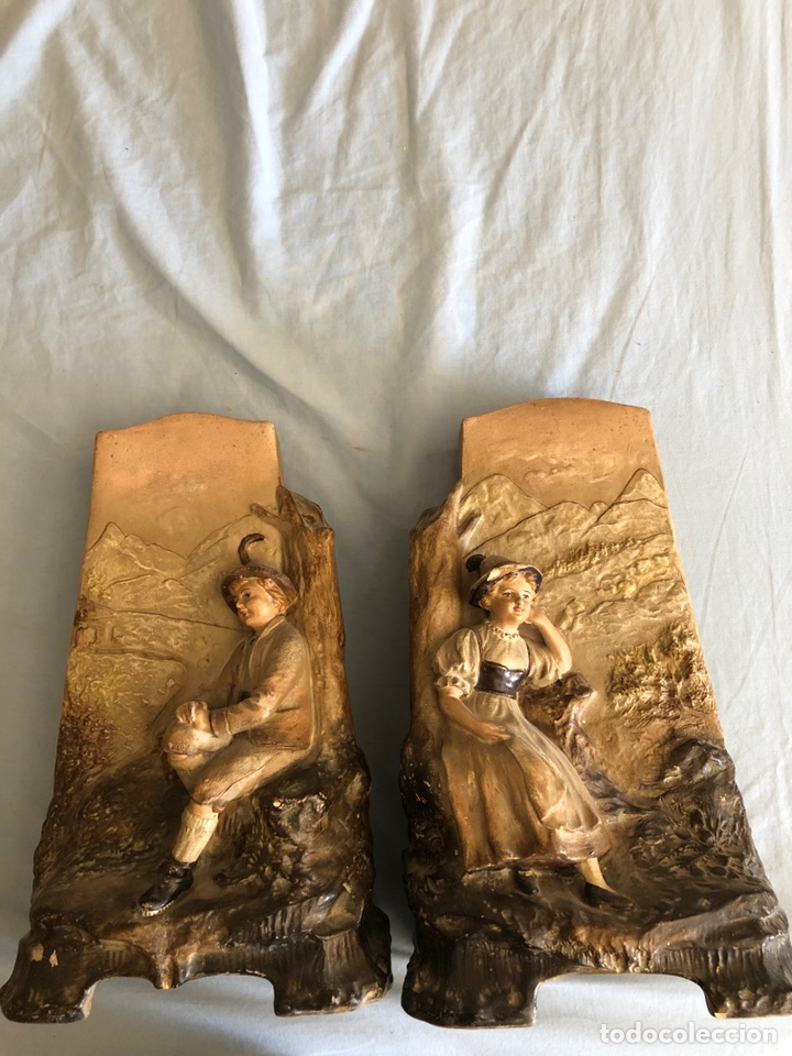 Antig&uuml;edades: Pareja de floreros de CERAMICA - Foto 1