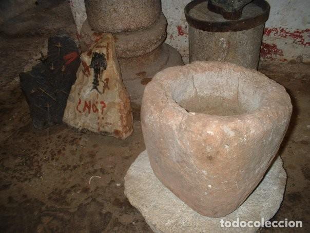 Antig&uuml;edades: pila de piedra antigua - Foto 1