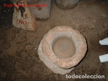 Antig&uuml;edades: pila de piedra antigua - Foto 2