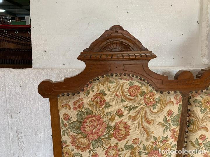 Antig&uuml;edades: CONJUNTO DE SOFA Y SILLONES ISABELINO - Foto 6
