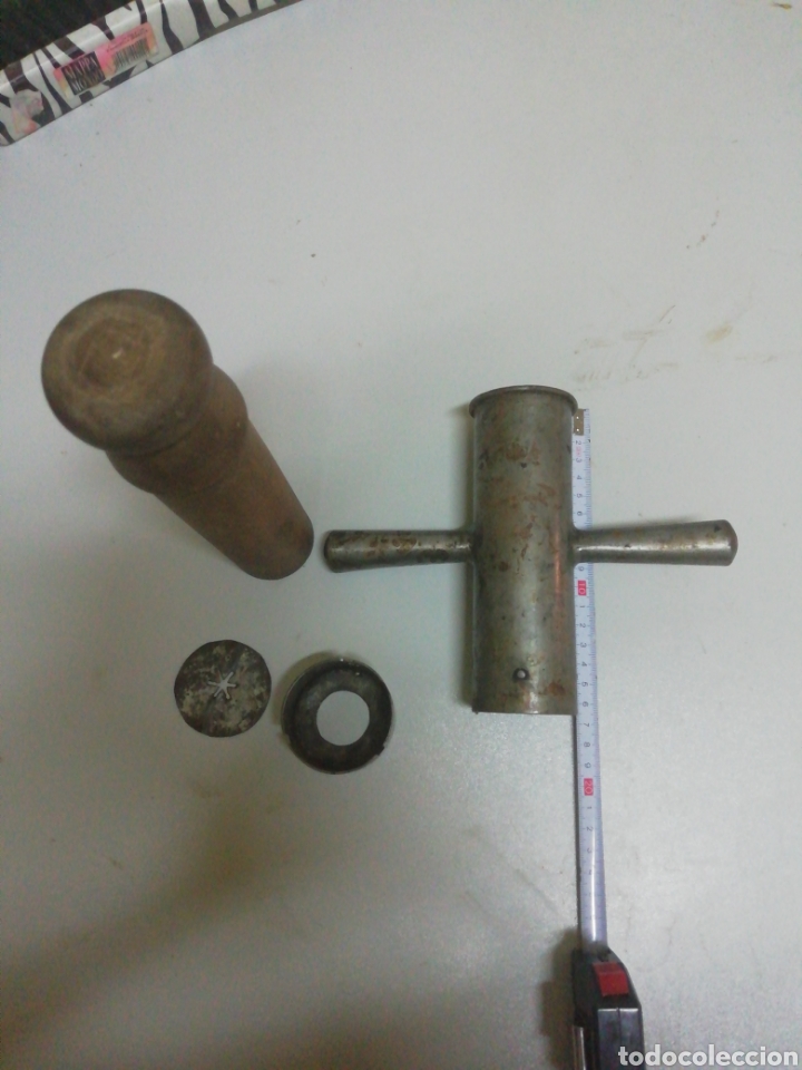 Antig&uuml;edades: Churrera para churros original con &eacute;mbolo de madera - Foto 1