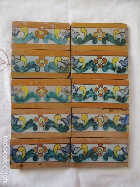 Antig&uuml;edades: Cenefas azulejos pintados - Foto 1