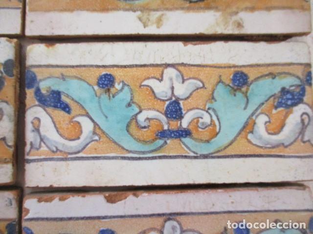 Antig&uuml;edades: Cenefas azulejos pintados - Foto 2