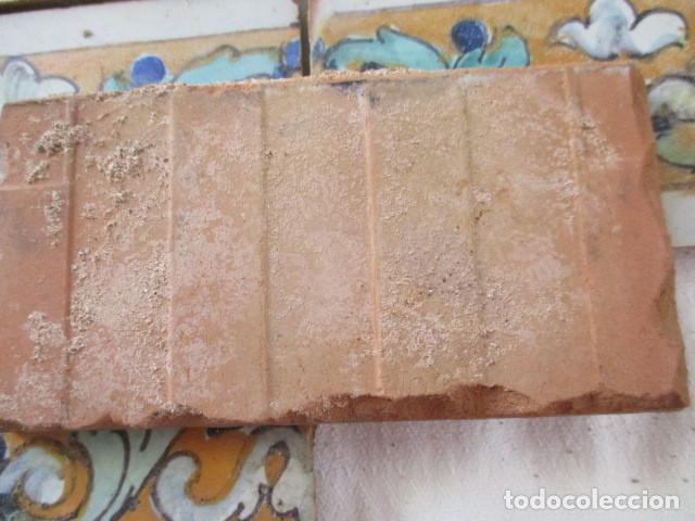 Antig&uuml;edades: Cenefas azulejos pintados - Foto 3
