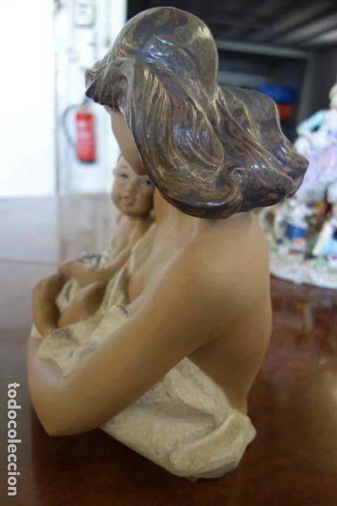 Antig&uuml;edades: Amor de madre. de NAO by LLADR&Oacute; - Foto 6