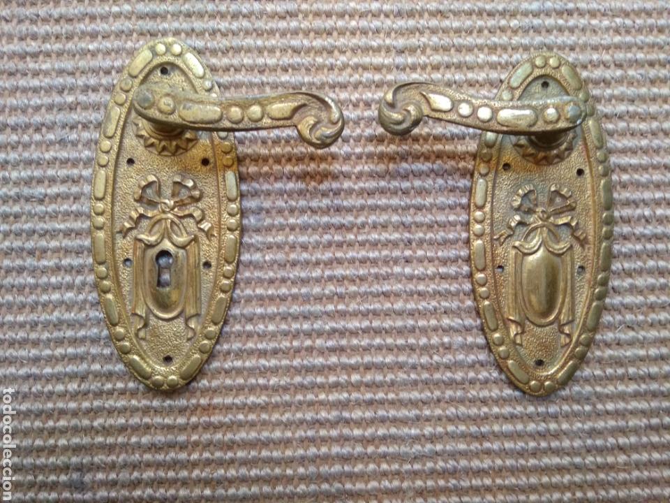 Antiquit&eacute;s: Tiradores bronce dorado a&ntilde;os 1920