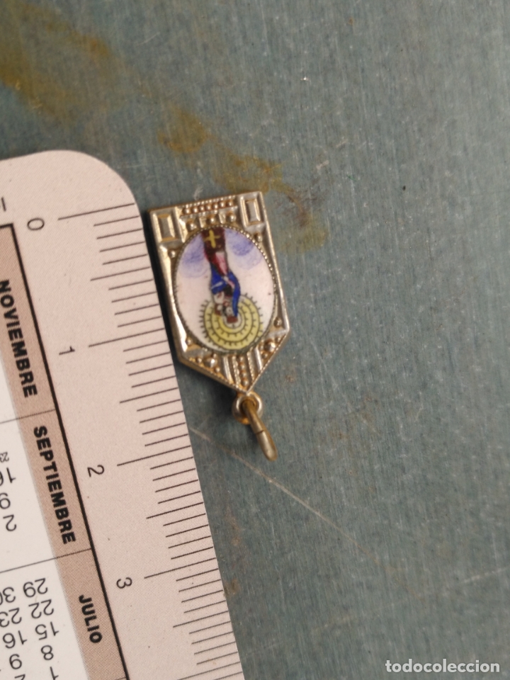 Antig&uuml;edades: medalla esmaltada esmalte virgen del pilar - Foto 2