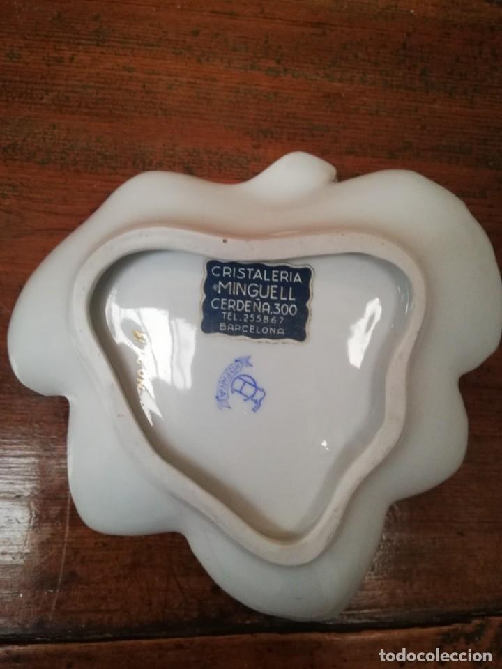 Antig&uuml;edades: Hoja de porcelana de manises - Foto 3