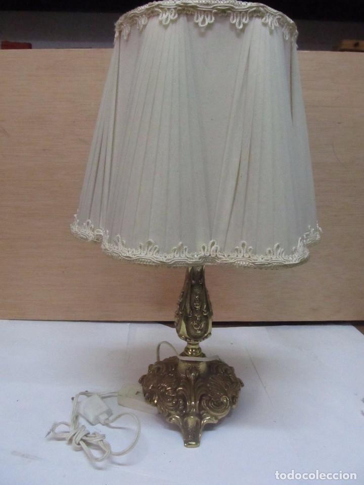Antig&uuml;edades: ELEGANTE L&Aacute;MPARA DE BRONCE, EN FUNCIONAMIENTO - Foto 1