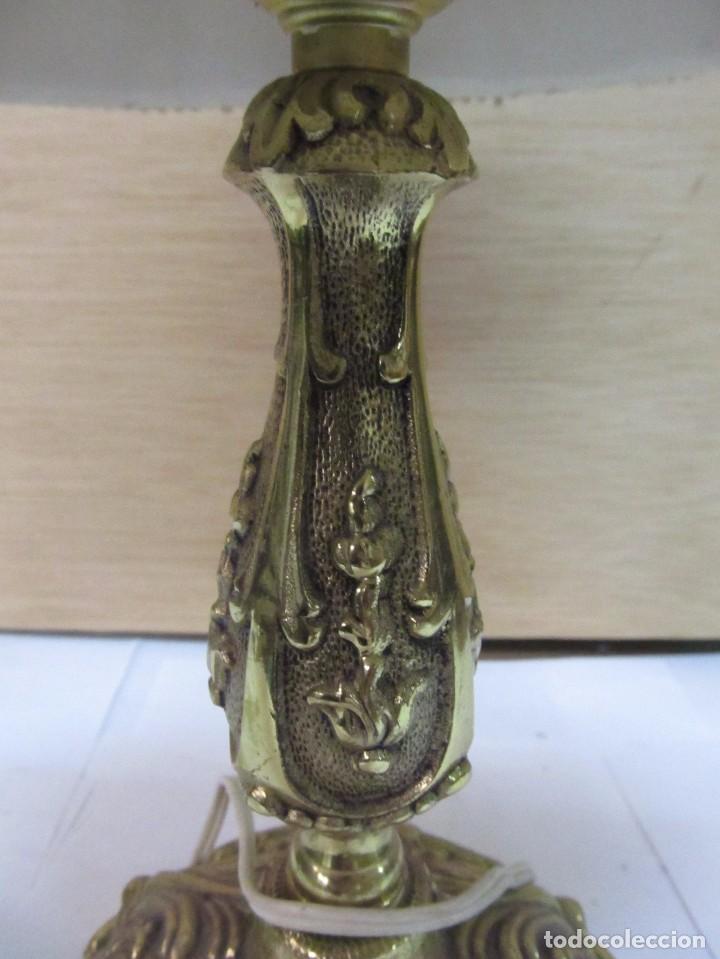 Antig&uuml;edades: ELEGANTE L&Aacute;MPARA DE BRONCE, EN FUNCIONAMIENTO - Foto 5