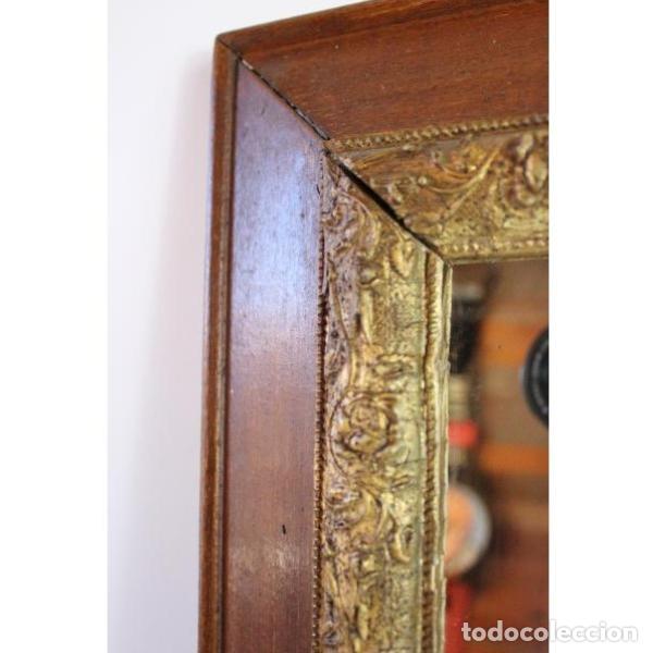 Antig&uuml;edades: Antiguo espejo con marco de madera - Foto 4