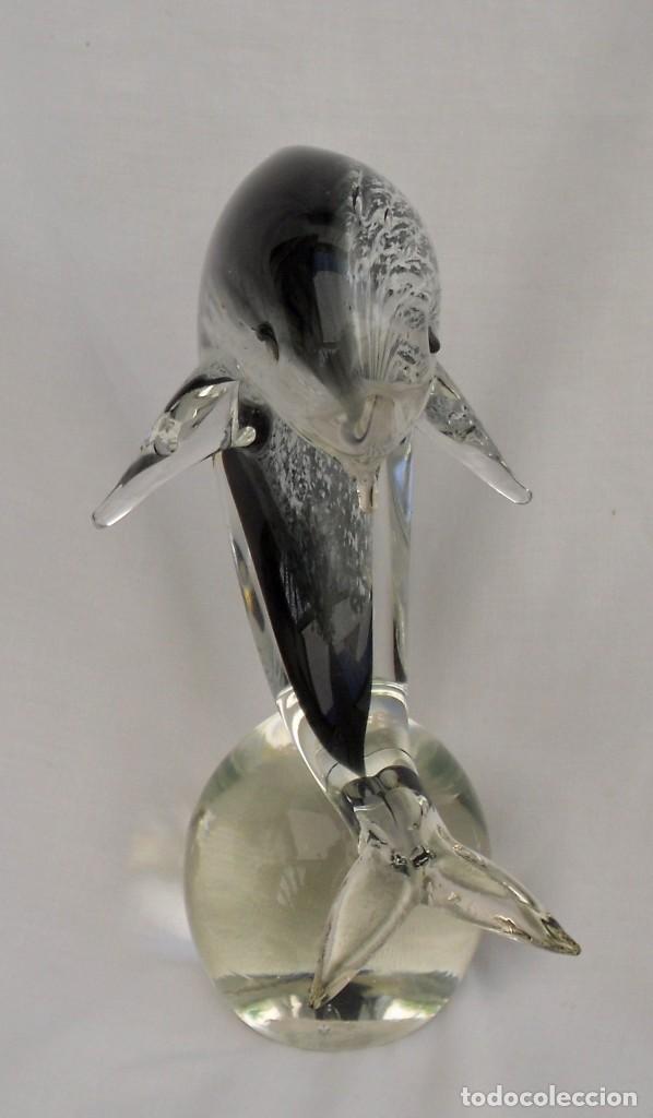 Antig&uuml;edades: delf&iacute;n con bola de cristal de murano - Foto 2