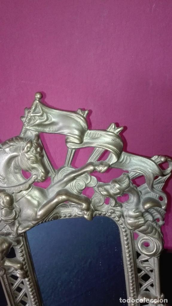 Antig&uuml;edades: ANTIGUO MARCO ESPEJO DE BRONCE SAN JORGE - Foto 3