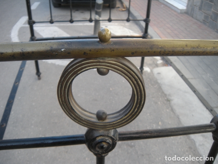 Antig&uuml;edades: CAMA DE HIERRO Y BRONCE - Foto 3