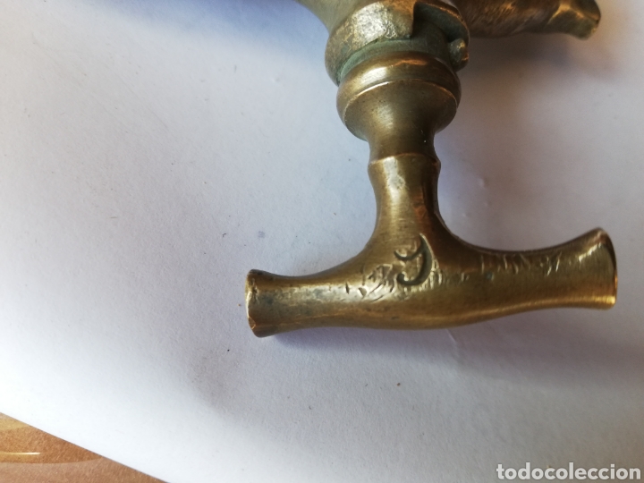 Antig&uuml;edades: Precioso Grifo 7cm total - Foto 2