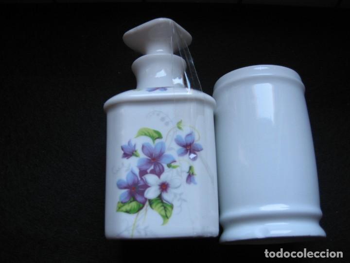 Antig&uuml;edades: JUEGO DE DOS PIEZAS PARA EL BA&Ntilde;O - Foto 3