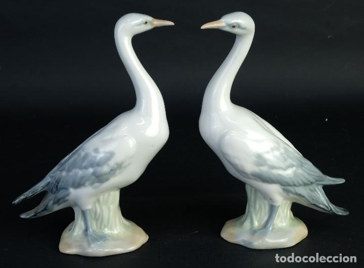 Oggetti Antichi: Pareja de aves en porcelana Casades siglo XX