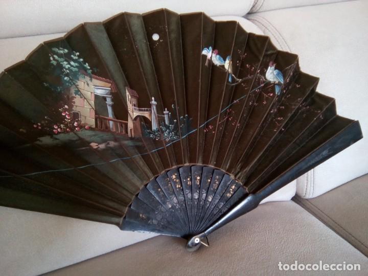 Antig&uuml;edades: * ABANICO PERICON. PAIS SEDA. (Rf:V-5/a*) - Foto 1