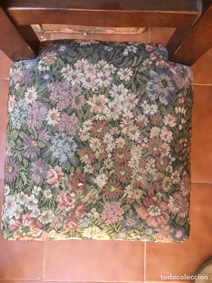 Antig&uuml;edades: SILLA ANTIGUA DE MADERA MACIZA Y ESTAMPADA - Foto 2