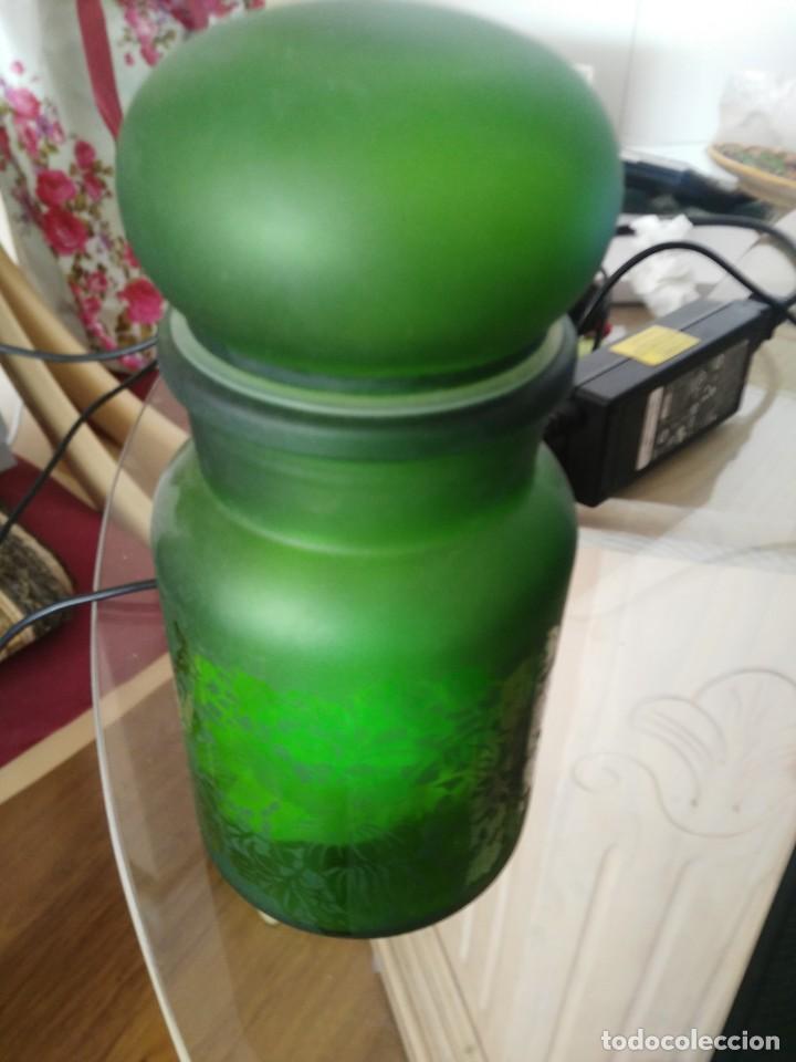 Antig&uuml;edades: Bote verde - Foto 1