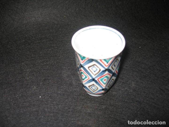 Antig&uuml;edades: MINI FLORERO DE CER&Aacute;MICA DECORADO - Foto 2