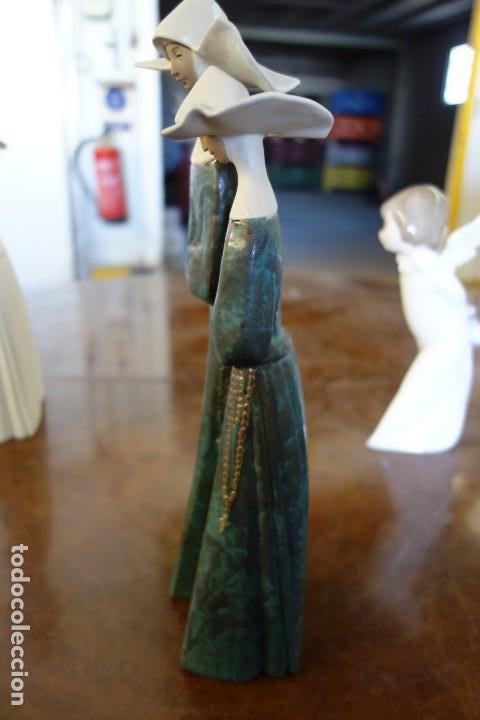 Antig&uuml;edades: Monjitas de LLADR&Oacute; DE LOS A&Ntilde;OS 70 - Foto 3