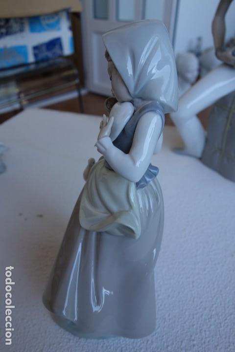 Antig&uuml;edades: Ni&ntilde;a con palomas de Lladro. - Foto 4