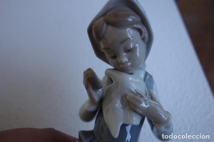 Antig&uuml;edades: Ni&ntilde;a con palomas de Lladro. - Foto 5
