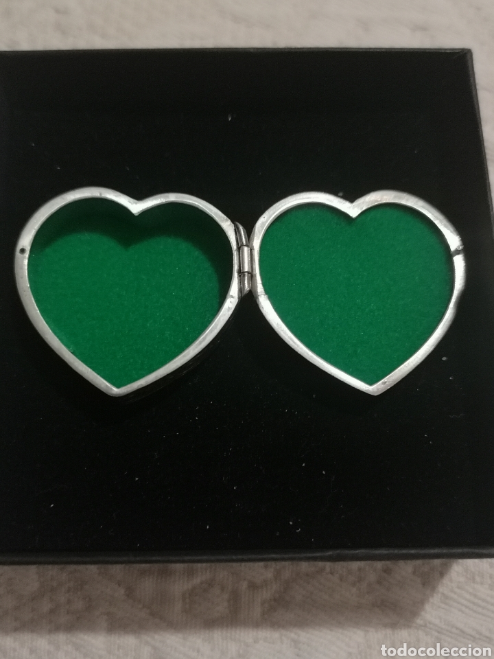 Antig&uuml;edades: Caja antigua de plata con forma de coraz&oacute;n - Foto 3
