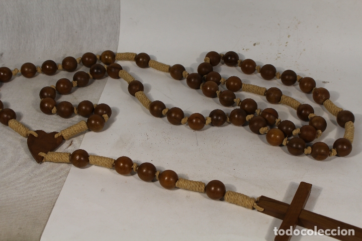 Antig&uuml;edades: rosario con cuentas de madera - Foto 2