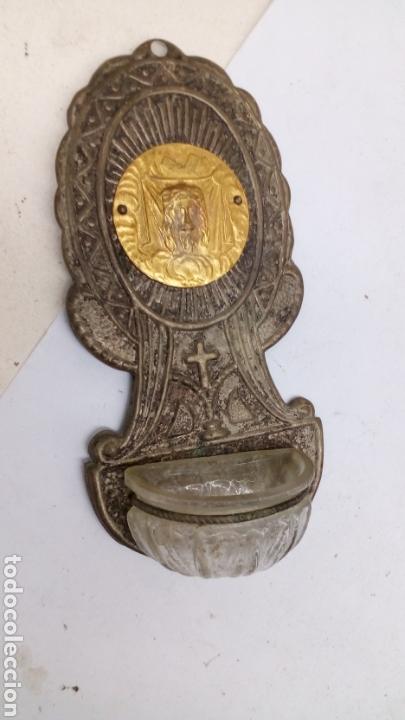 Antig&uuml;edades: Benditera metalica antigua - Foto 1