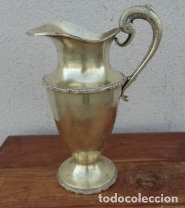 Antig&uuml;edades: Jarra antigua de bronce de iglesia - Foto 1