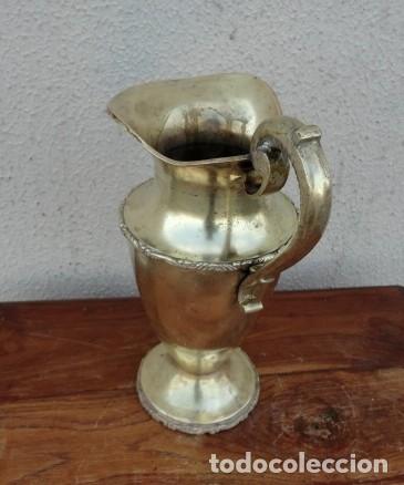 Antig&uuml;edades: Jarra antigua de bronce de iglesia - Foto 5