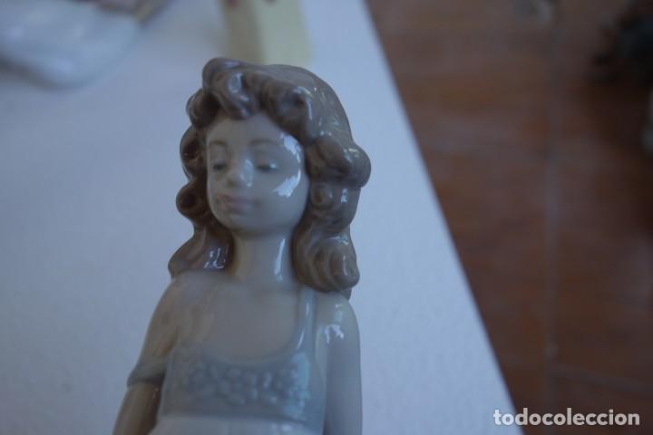 Antig&uuml;edades: Ni&ntilde;a con pamela en las manos de LLADR&Oacute; . - Foto 5