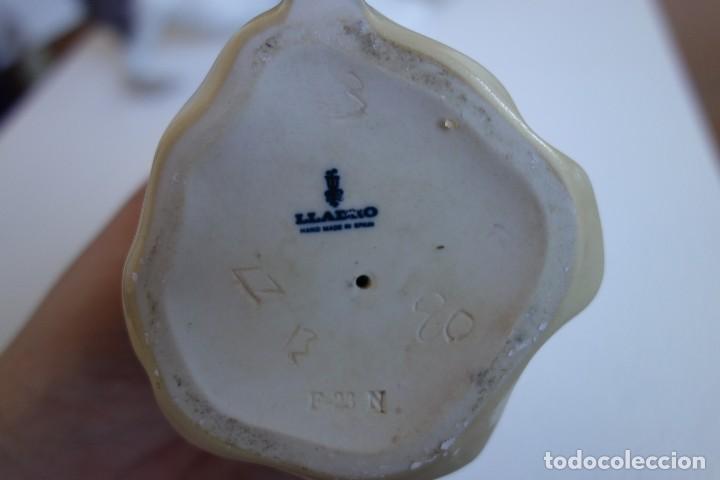 Antig&uuml;edades: FIGURA DE PORCELANA DE LLADR&Oacute;. - Foto 6