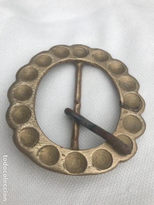 Antig&uuml;edades: Hebilla metal, - Foto 2