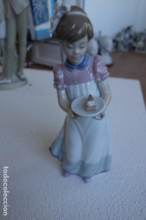 Antig&uuml;edades: Sirviendo el postre de LLADR&Oacute; DE LOS A&Ntilde;OS 70 - Foto 1