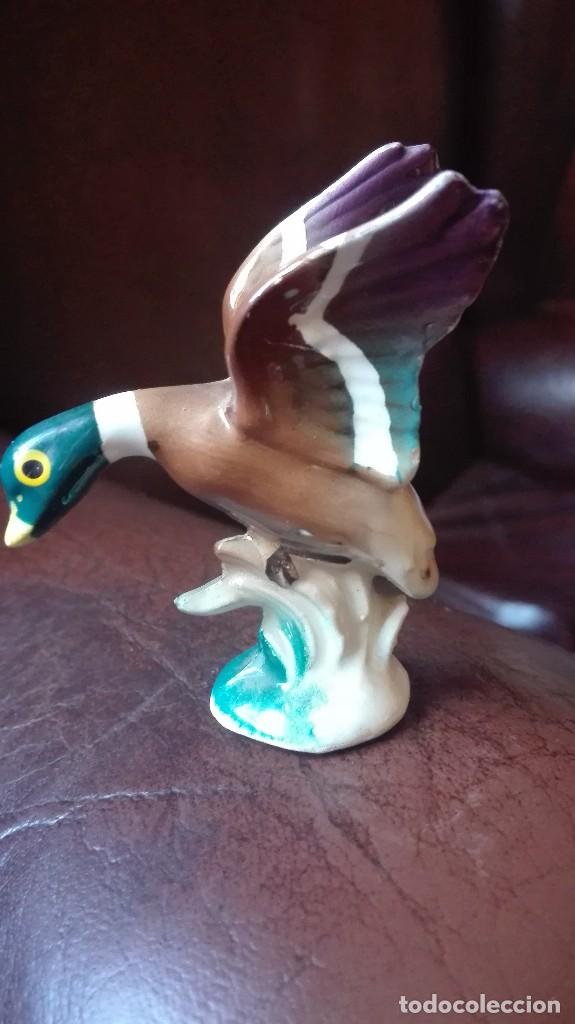 Antig&uuml;edades: Pato de cer&aacute;mica echando a volar - Foto 1